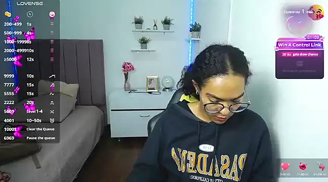 Nina lovee  online show from January 2025 05:12:02 PM