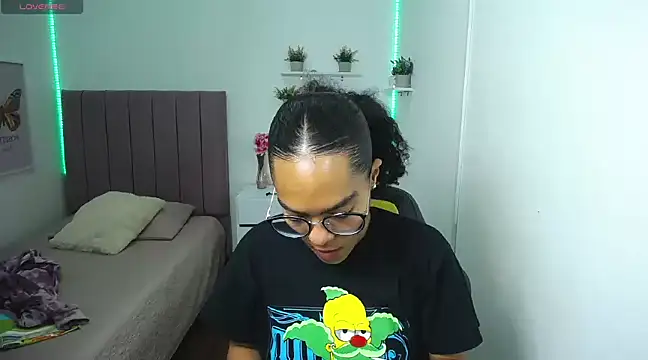 Nina lovee  online show from February 2025 02:31:02 PM