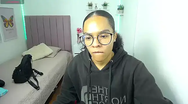 Nina lovee  online show from March 2025 12:35:02 PM