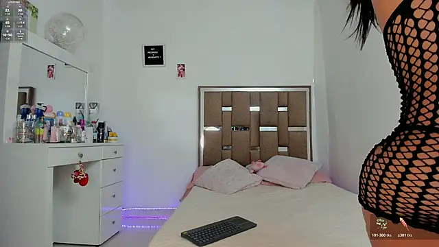 Snapshot of kendall-ewers chatting on November 2025 12:10:02 AM kendall-ewers online show from November 2025 12:10:02 AM