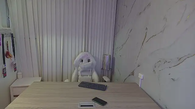 Snapshot of Scarlett_collins02 chatting on January 2025 01:10:02 AM Scarlett collins02 online show from January 2025 01:10:02 AM