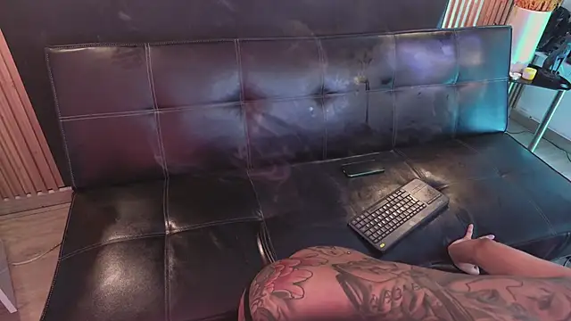 Snapshot of Scarlett_collins02 chatting on February 2025 08:38:01 AM Scarlett collins02 online show from February 2025 08:38:01 AM