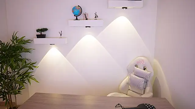 Snapshot of Scarlett_collins02 chatting on October 2025 12:44:02 AM Scarlett collins02 online show from October 2025 12:44:02 AM