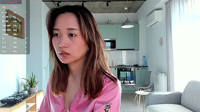 julias tapes online show from December 2024 09:00:02 AM