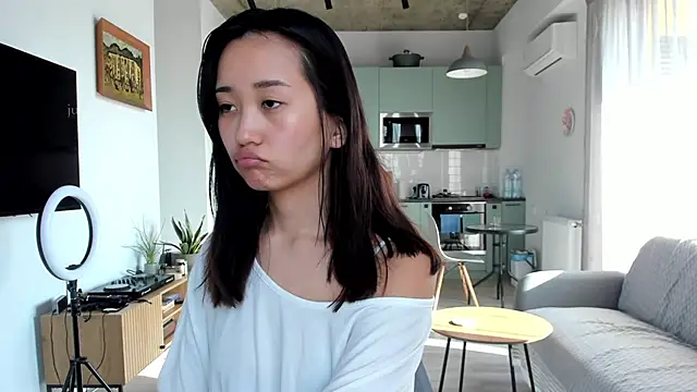 julias tapes online show from January 2025 07:41:01 AM