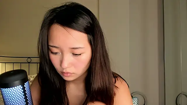 julias tapes online show from February 2025 09:43:02 PM