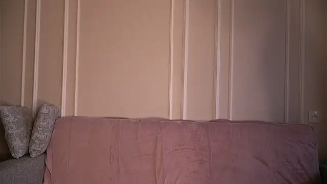 julias tapes online show from September 2025 02:51:02 PM