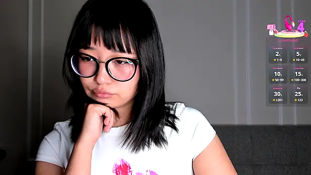 julias tapes online show from December 2025 02:36:02 PM