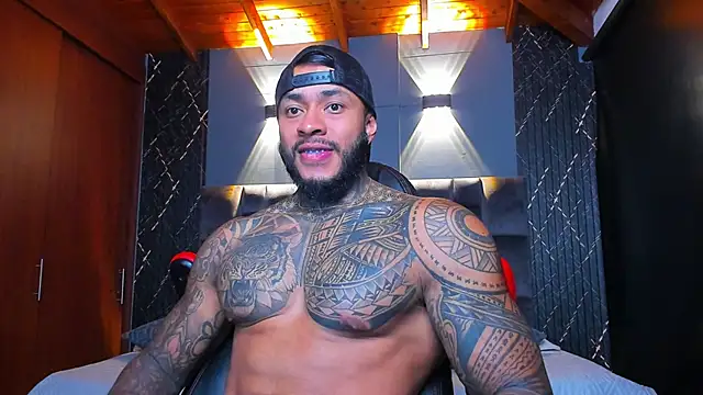 muscle man16 online show from December 2024 10:34:02 PM