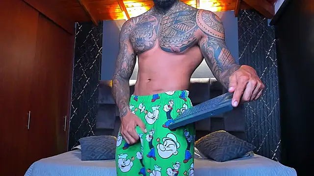muscle man16 online show from December 2024 03:49:02 PM
