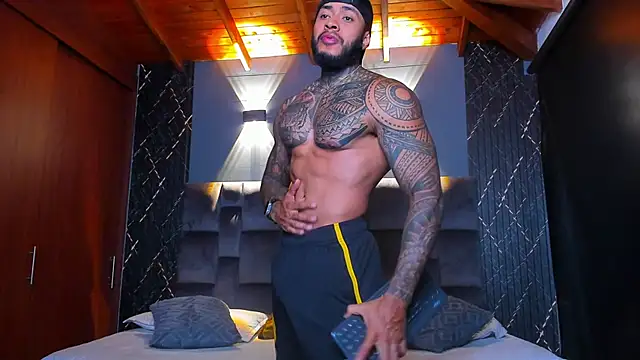 muscle man16 online show from January 2025 02:51:01 PM