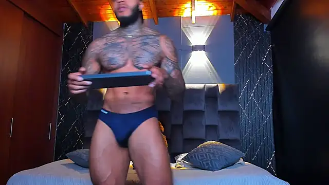 muscle man16 online show from January 2025 04:22:01 PM
