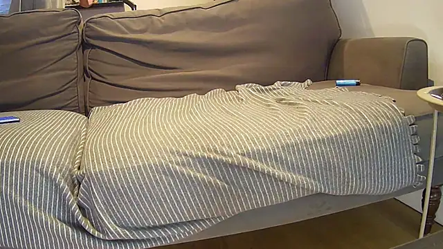 Snapshot of uk-bobbie-uk chatting on December 2024 06:21:01 AM uk-bobbie-uk online show from December 2024 06:21:01 AM