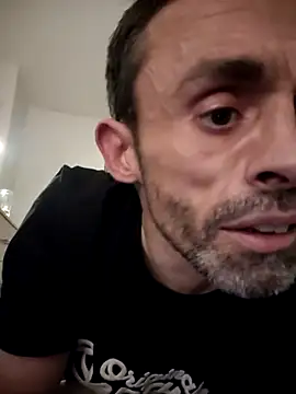 Snapshot of uk-bobbie-uk chatting on March 2025 04:25:02 AM uk-bobbie-uk online show from March 2025 04:25:02 AM