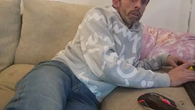 Snapshot of uk-bobbie-uk chatting on October 2025 02:47:02 AM uk-bobbie-uk online show from October 2025 02:47:02 AM