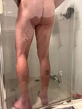 OSIRlS online show from September 2025 11:47:01 AM