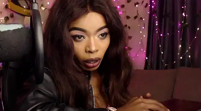 Snapshot of Anaconda2350 chatting on December 2024 12:38:01 PM Anaconda2350 online show from December 2024 12:38:01 PM