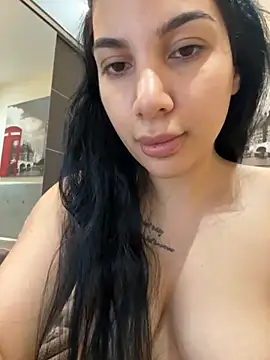 Snapshot of Samira30 chatting on October 2025 08:33:01 AM Samira30 online show from October 2025 08:33:01 AM