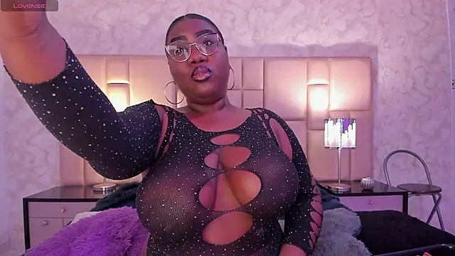 Darnellqueen online show from February 2025 04:53:01 AM