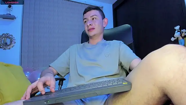 Christ Miller3 online show from February 2025 05:04:01 AM