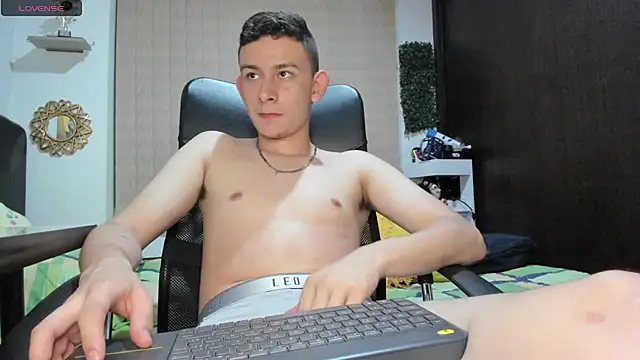 Christ Miller3 online show from March 2025 02:16:01 AM