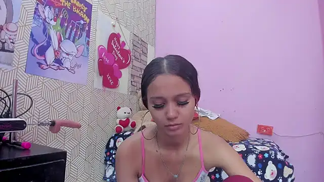 MarianaManzur online show from January 2025 02:23:02 PM