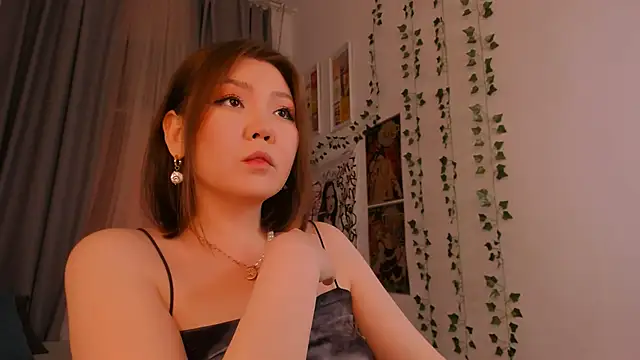 Snapshot of NatzukoShee chatting on January 2025 03:07:02 PM NatzukoShee online show from January 2025 03:07:02 PM