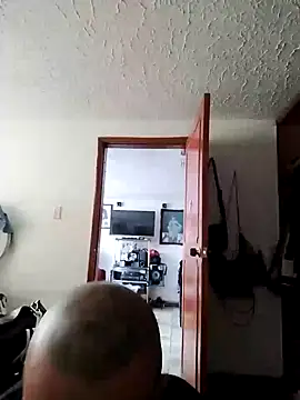 Snapshot of KenllyH chatting on March 2025 10:28:01 PM KenllyH online show from March 2025 10:28:01 PM