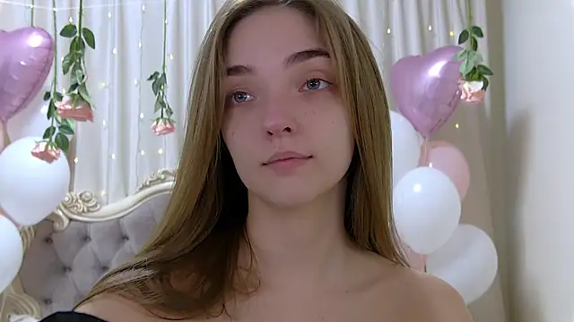 VirginieCruz online show from February 2025 05:37:01 AM