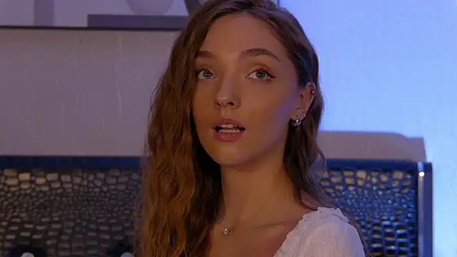 VirginieCruz online show from March 2025 11:00:02 PM