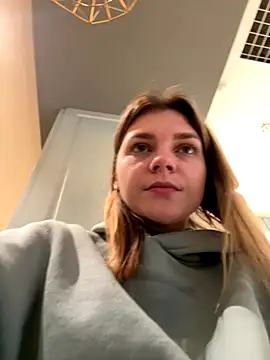 ValenciaShock online show from November 2025 06:47:01 AM