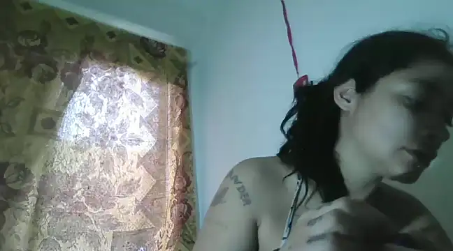 Snapshot of TamaraNauthy chatting on December 2024 01:42:02 PM TamaraNauthy online show from December 2024 01:42:02 PM