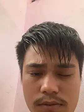 Hullax online show from November 2025 02:03:02 AM