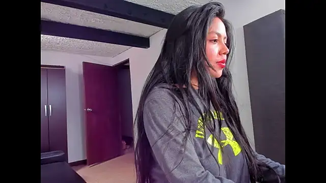 Snapshot of leah_passion chatting on March 2025 04:09:01 PM leah passion online show from March 2025 04:09:01 PM