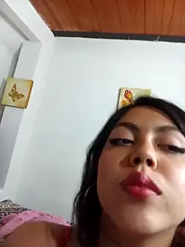 Snapshot of leah_passion chatting on September 2025 09:17:02 PM leah passion online show from September 2025 09:17:02 PM