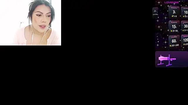 sarah escobar  online show from October 2025 01:11:02 PM