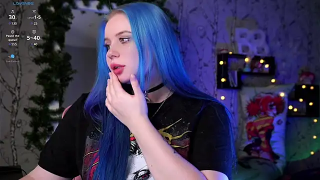 Moon Valkyrie online show from December 2024 01:51:02 PM