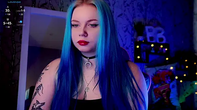 Moon Valkyrie online show from February 2025 06:01:01 AM