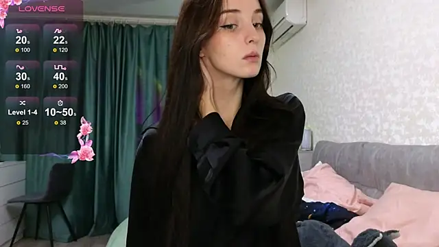 Snapshot of Silver_rains chatting on December 2024 11:56:02 PM Silver rains online show from December 2024 11:56:02 PM