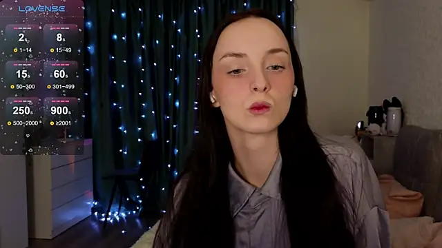 Snapshot of Silver_rains chatting on March 2025 09:59:02 PM Silver rains online show from March 2025 09:59:02 PM