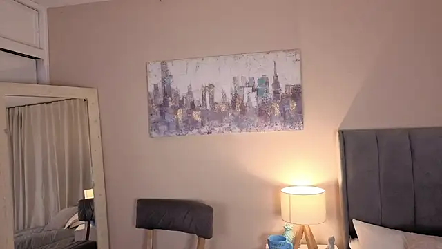 MiaFranklyn online show from September 2025 03:12:02 PM