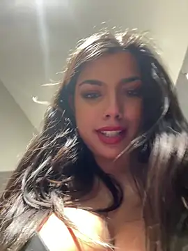 TheCrimsonLounge online show from January 2025 12:09:01 AM