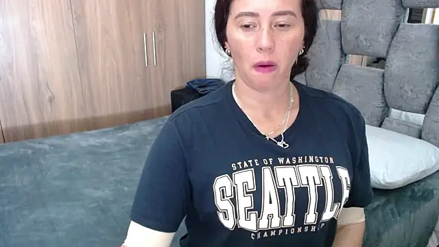 sara hott 1 online show from December 2024 07:59:02 PM