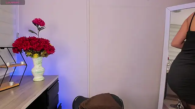 MERIDA TAYLOR online show from March 2025 12:58:02 PM