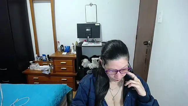 Snapshot of latin49 chatting on October 2025 04:23:02 AM latin49 online show from October 2025 04:23:02 AM