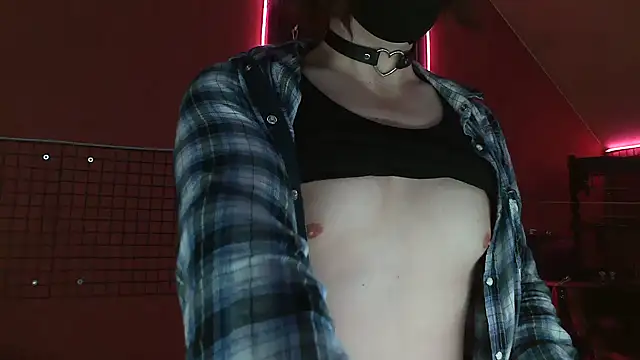 Snapshot of Ginny-the-bdsm-nympho chatting on January 2025 06:03:01 PM Ginny-the-bdsm-nympho online show from January 2025 06:03:01 PM