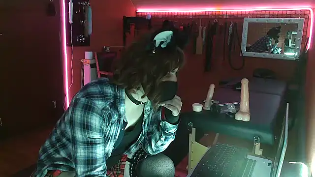 Snapshot of Ginny-the-bdsm-nympho chatting on February 2025 05:47:02 PM Ginny-the-bdsm-nympho online show from February 2025 05:47:02 PM