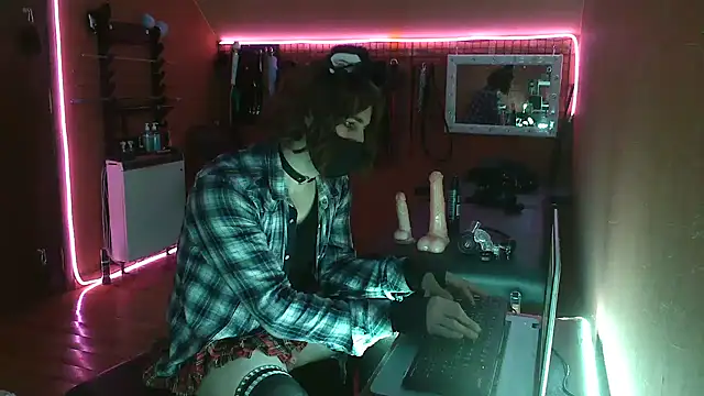 Snapshot of Ginny-the-bdsm-nympho chatting on March 2025 06:09:01 PM Ginny-the-bdsm-nympho online show from March 2025 06:09:01 PM