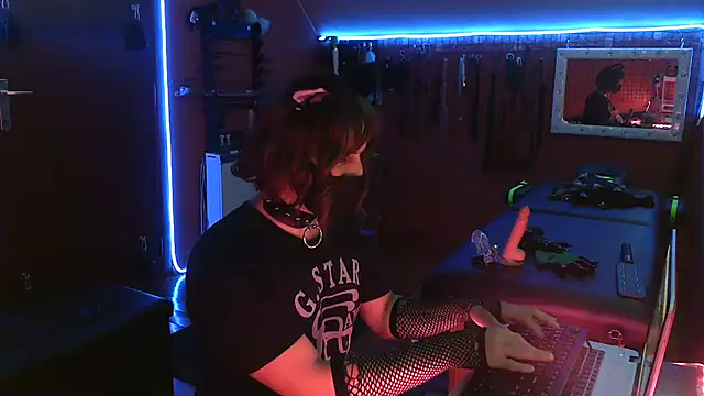 Snapshot of Ginny-the-bdsm-nympho chatting on October 2025 04:51:02 PM Ginny-the-bdsm-nympho online show from October 2025 04:51:02 PM