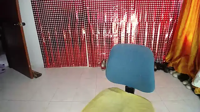 Snapshot of Sweett_Anya chatting on October 2025 11:30:01 AM Sweett Anya online show from October 2025 11:30:01 AM